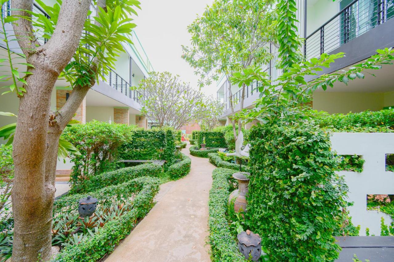 Baan Noppadol Hua Hin Resort Exterior photo